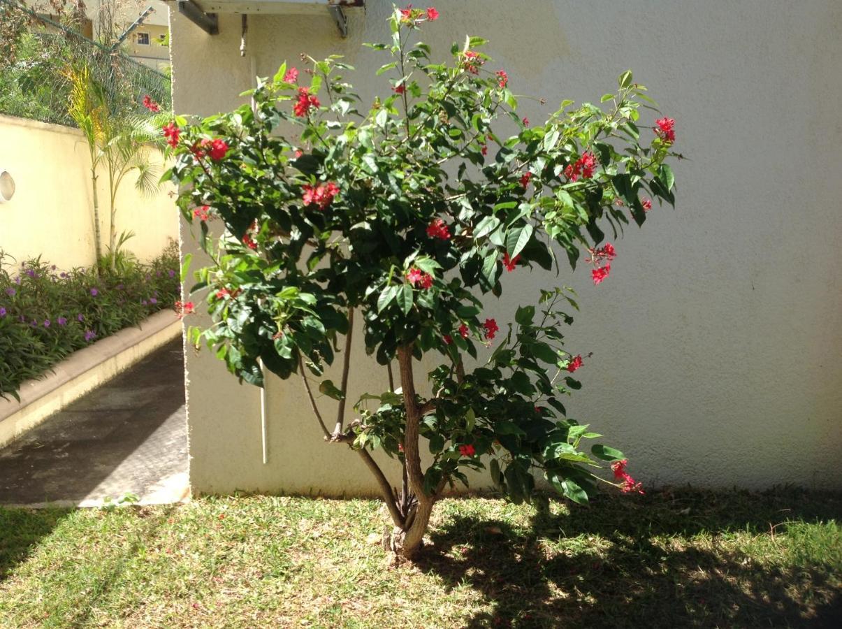 Lovely Apartment In Flic En Flac, Close To The Beach And All Amenities. Extérieur photo