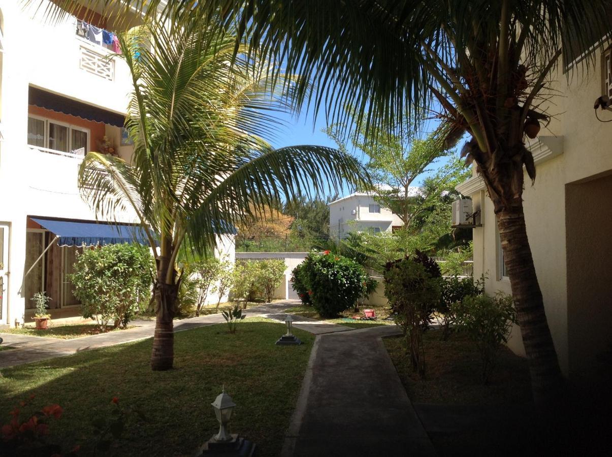 Lovely Apartment In Flic En Flac, Close To The Beach And All Amenities. Extérieur photo