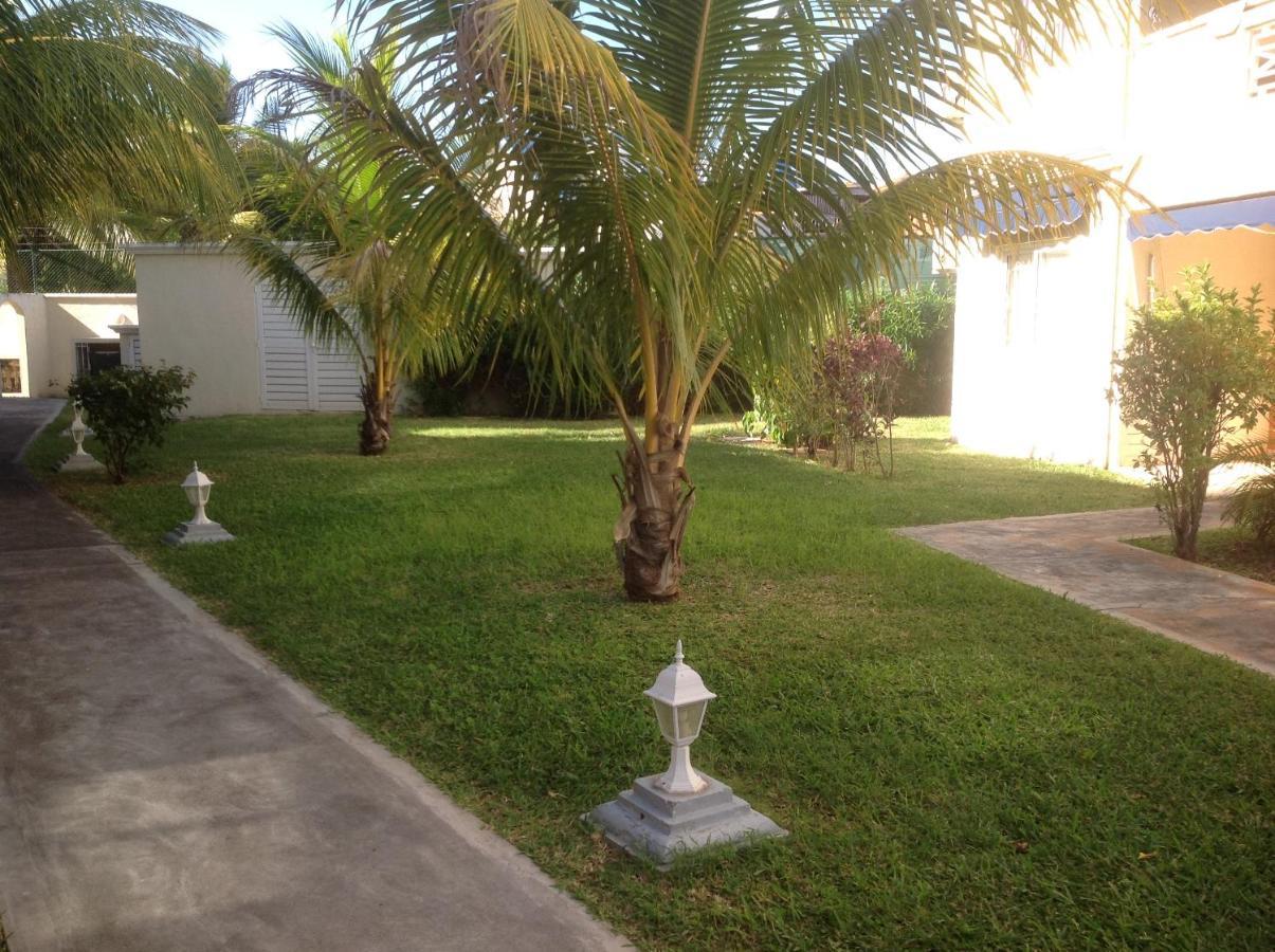 Lovely Apartment In Flic En Flac, Close To The Beach And All Amenities. Extérieur photo