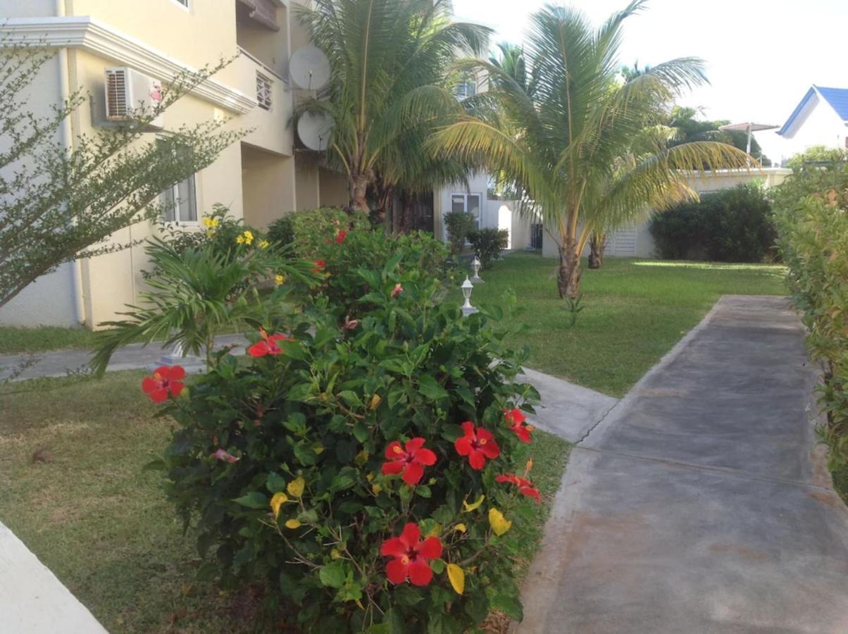 Lovely Apartment In Flic En Flac, Close To The Beach And All Amenities. Extérieur photo